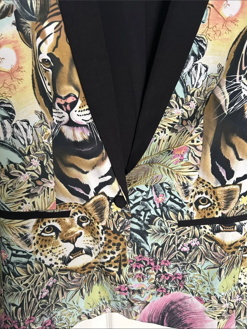 Maison Scotch Multicolor Tiger & Floral Print Blazer with Black Lapel - Picture 4 of 6